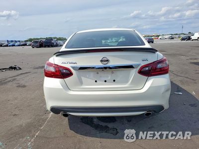 Zdjęcie 6 z 12 samochodu: 2017 NISSAN ALTIMA 2.5 SR VIN:1N4AL3AP1HC200040 - miniatura