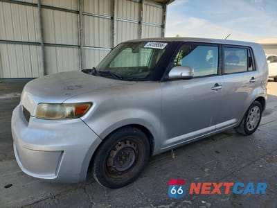 2009 TOYOTA SCION XB JTLKE50E091069821 - główne zdjęcie licytacji z USA - miniatura