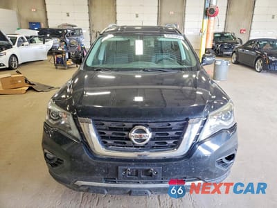 Piąte zdjęcie samochodu w środku: 2017 NISSAN PATHFINDER SV VIN:5N1DR2MM6HC656340 - miniatura