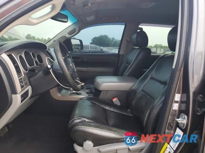 Zdjęcie 7 z 12 samochodu: 2012 TOYOTA TUNDRA CREWMAX SR5 VIN:5TFEY5F19CX129944 - miniatura