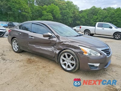 Czwarte zdjęcie samochodu z boku: 2015 NISSAN ALTIMA 2.5 S VIN:1N4AL3AP6FC234598 - miniatura