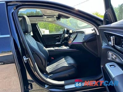 Zdjęcie 7 z 10 samochodu: 2024 MERCEDES-BENZ E 350 4MATIC VIN:W1KLF4HB3RA007028 - miniatura
