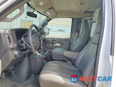 Zdjęcie 7 z 12 samochodu: 2021 CHEVROLET EXPRESS G2500 VIN:1GCWGAF72M1188729 - miniatura