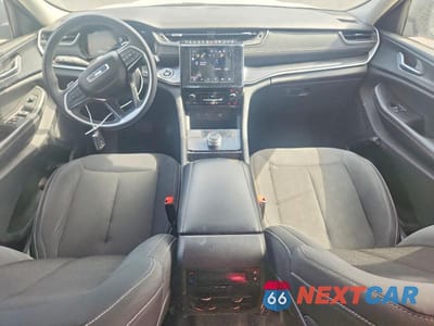Zdjęcie 8 z 13 samochodu: 2023 JEEP GRAND CHEROKEE VIN:1C4RJKAG6P8805119 - miniatura