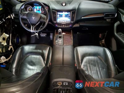 Zdjęcie 8 z 14 samochodu: 2017 MASERATI LEVANTE VIN:ZN661XUAXHX248129 - miniatura