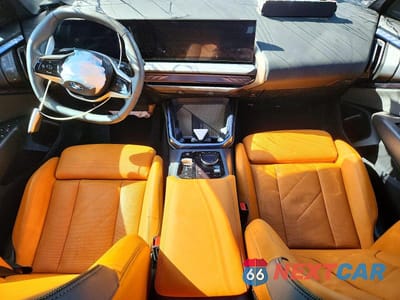 Zdjęcie 8 z 13 samochodu: 2025 BMW X3 30 XDRIVE VIN:5UX53GP06S9081188 - miniatura