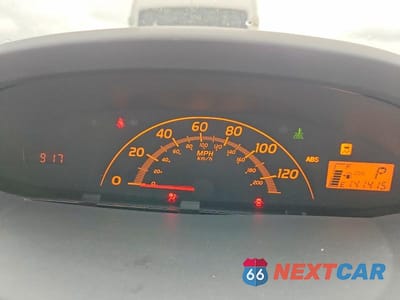 Zdjęcie 9 z 12 samochodu: 2011 TOYOTA YARIS BASE VIN:JTDJT4K39B5335256 - miniatura