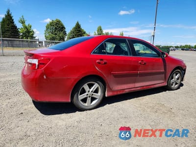 Trzecie zdjęcie samochodu z tyłu: 2014 TOYOTA CAMRY SE/XLE VIN:4T1BF1FK1EU791155 - miniatura