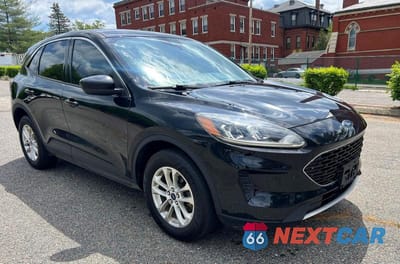 2020 FORD ESCAPE SE 1FMCU9G66LUA20651 - główne zdjęcie licytacji z USA - miniatura