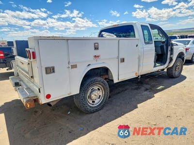Trzecie zdjęcie samochodu z tyłu: 2014 FORD F250 SUPER DUTY VIN:1FT7X2B66EEA14910 - miniatura