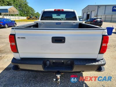 Zdjęcie 6 z 13 samochodu: 2018 CHEVROLET SILVERADO K1500 VIN:1GCVKNECXJZ278580 - miniatura