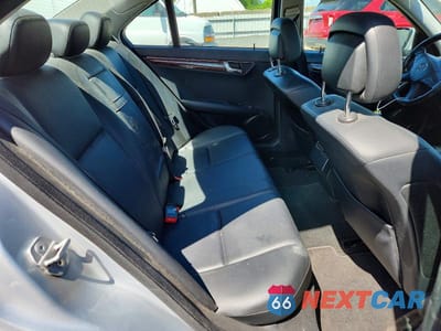 Zdjęcie 10 z 12 samochodu: 2009 MERCEDES-BENZ C 300 4MATIC VIN:WDDGF81X59R065819 - miniatura