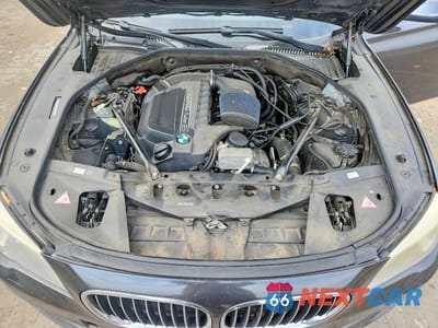 Zdjęcie 11 z 12 samochodu: 2014 BMW 740 LI VIN:WBAYE4C57ED138182 - miniatura