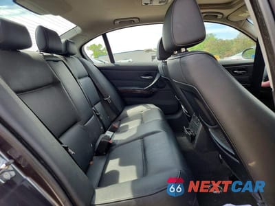 Zdjęcie 10 z 12 samochodu: 2006 BMW 330 XI VIN:WBAVD33566KV61090 - miniatura