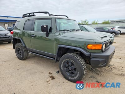 Czwarte zdjęcie samochodu z boku: 2011 TOYOTA FJ CRUISER BASE VIN:JTEBU4BFXBK112202 - miniatura