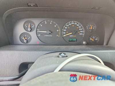 Zdjęcie 9 z 14 samochodu: 2004 JEEP GRAND CHEROKEE LAREDO VIN:1J4GW48N04C379309 - miniatura