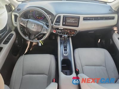 Zdjęcie 8 z 13 samochodu: 2021 HONDA HR-V EX VIN:3CZRU5H51MM703628 - miniatura