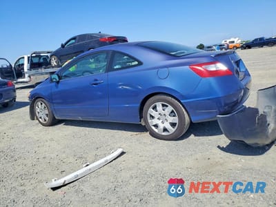 Drugie zdjęcie samochodu z przodu: 2008 HONDA CIVIC LX VIN:2HGFG12608H521290 - miniatura