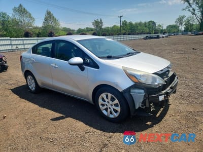 Czwarte zdjęcie samochodu z boku: 2014 KIA RIO LX VIN:KNADM4A34E6418441 - miniatura