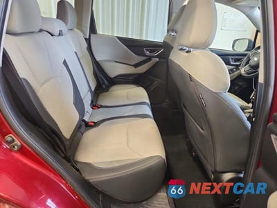 Zdjęcie 10 z 12 samochodu: 2019 SUBARU FORESTER PREMIUM VIN:JF2SKAEC8KH582186 - miniatura