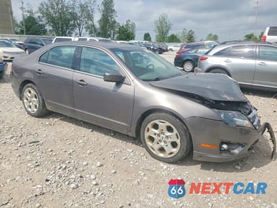 Czwarte zdjęcie samochodu z boku: 2011 FORD FUSION SE VIN:3FAHP0HAXBR250141 - miniatura