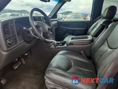 Zdjęcie 7 z 12 samochodu: 2005 CHEVROLET SILVERADO K1500 VIN:1GCEK19B15E296425 - miniatura