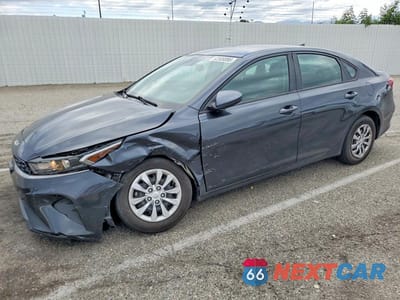 2022 KIA FORTE FE 3KPF24AD3NE426017 - główne zdjęcie licytacji z USA - miniatura