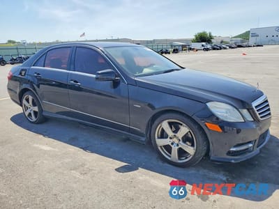 Czwarte zdjęcie samochodu z boku: 2012 MERCEDES-BENZ E 350 VIN:WDDHF5KB9CA646686 - miniatura
