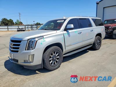 2016 CADILLAC ESCALADE ESV LUXURY 1GYS4HKJ7GR185682 - główne zdjęcie licytacji z USA - miniatura