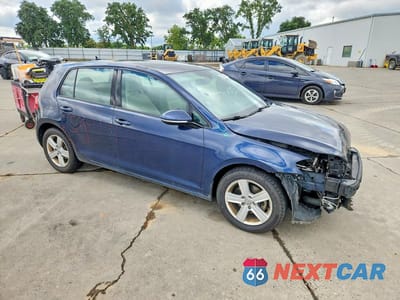 Czwarte zdjęcie samochodu z boku: 2017 VOLKSWAGEN GOLF S VIN:3VW217AU1HM066630 - miniatura