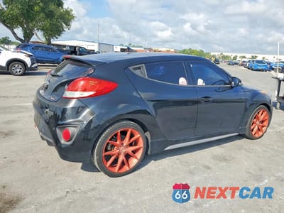Trzecie zdjęcie samochodu z tyłu: 2016 HYUNDAI VELOSTER TURBO VIN:KMHTC6AE3GU265835 - miniatura