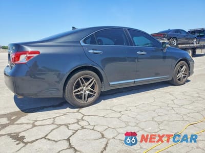 Trzecie zdjęcie samochodu z tyłu: 2010 LEXUS ES 350 VIN:JTHBK1EG5A2359072 - miniatura