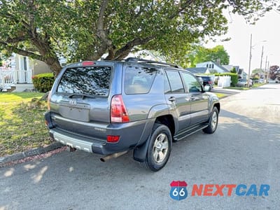 Czwarte zdjęcie samochodu z boku: 2004 TOYOTA 4RUNNER SR5 VIN:JTEBU14R148014634 - miniatura