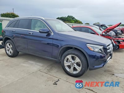 Czwarte zdjęcie samochodu z boku: 2018 MERCEDES-BENZ GLC 300 4MATIC VIN:WDC0G4KB5JV094683 - miniatura