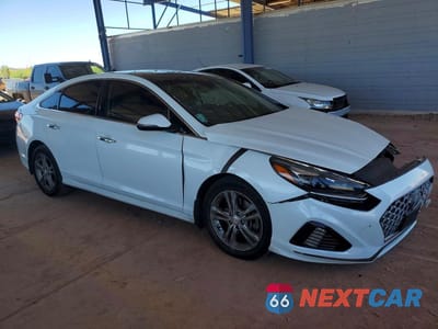 Czwarte zdjęcie samochodu z boku: 2018 HYUNDAI SONATA LIMITED VIN:5NPE34AFXJH705352 - miniatura