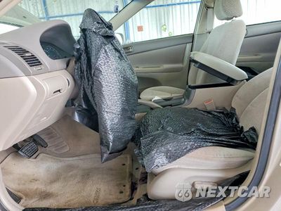 Zdjęcie 7 z 12 samochodu: 2003 TOYOTA CAMRY LE VIN:4T1BE32K13U163792 - miniatura