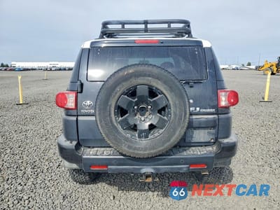 Zdjęcie 6 z 13 samochodu: 2007 TOYOTA FJ CRUISER BASE VIN:JTEBU11F170093784 - miniatura