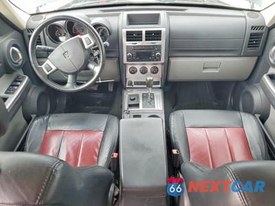 Zdjęcie 8 z 13 samochodu: 2010 DODGE NITRO SXT VIN:1D4PU5GK6AW108860 - miniatura