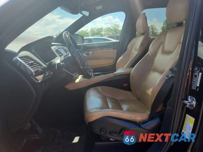 Zdjęcie 7 z 12 samochodu: 2016 VOLVO XC90 T6 VIN:YV4A22PK6G1021812 - miniatura