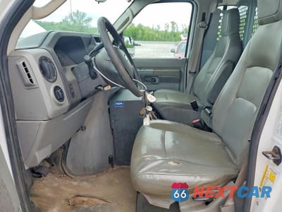 Zdjęcie 7 z 12 samochodu: 2014 FORD ECONOLINE E250 VAN VIN:1FTNE2EW8EDB05112 - miniatura
