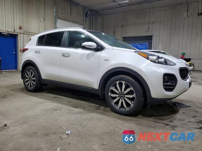 Czwarte zdjęcie samochodu z boku: 2017 KIA SPORTAGE EX VIN:KNDPNCAC1H7154097 - miniatura