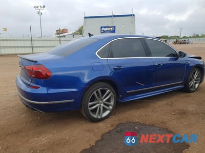 Trzecie zdjęcie samochodu z tyłu: 2017 VOLKSWAGEN PASSAT R-LINE VIN:1VWDT7A38HC073022 - miniatura
