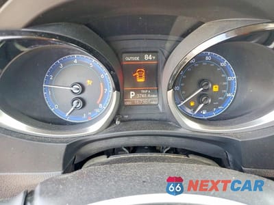 Zdjęcie 9 z 12 samochodu: 2016 TOYOTA COROLLA S PLUS VIN:5YFBURHE0GP376313 - miniatura