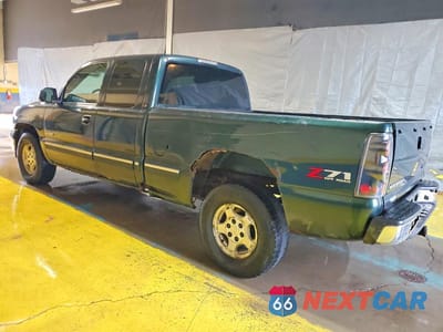 Drugie zdjęcie samochodu z przodu: 2001 CHEVROLET SILVERADO K1500 VIN:1GCEK19T21E235166 - miniatura