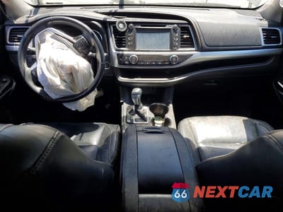 Zdjęcie 8 z 13 samochodu: 2015 TOYOTA HIGHLANDER XLE VIN:5TDJKRFH6FS104904 - miniatura