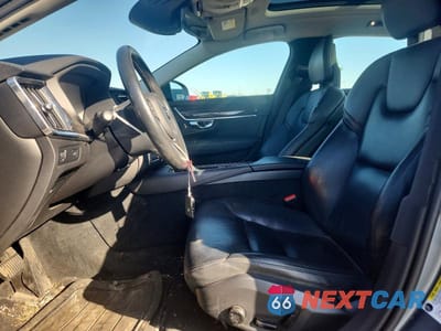 Zdjęcie 7 z 12 samochodu: 2018 VOLVO S90 T5 MOMENTUM VIN:LVY102AK3JP043720 - miniatura