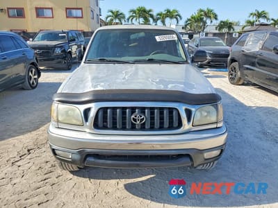 Piąte zdjęcie samochodu w środku: 2001 TOYOTA TACOMA XTRACAB VIN:5TEWN72N91Z768767 - miniatura