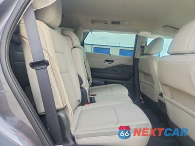 Zdjęcie 11 z 13 samochodu: 2025 NISSAN PATHFINDER SL VIN:5N1DR3CC3SC301275 - miniatura