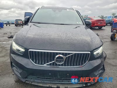 Piąte zdjęcie samochodu w środku: 2019 VOLVO XC40 T5 INSCRIPTION VIN:YV4162UL9K2101805 - miniatura