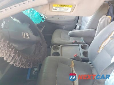 Zdjęcie 7 z 13 samochodu: 2004 HONDA ODYSSEY EXL VIN:5FNRL18954B104725 - miniatura